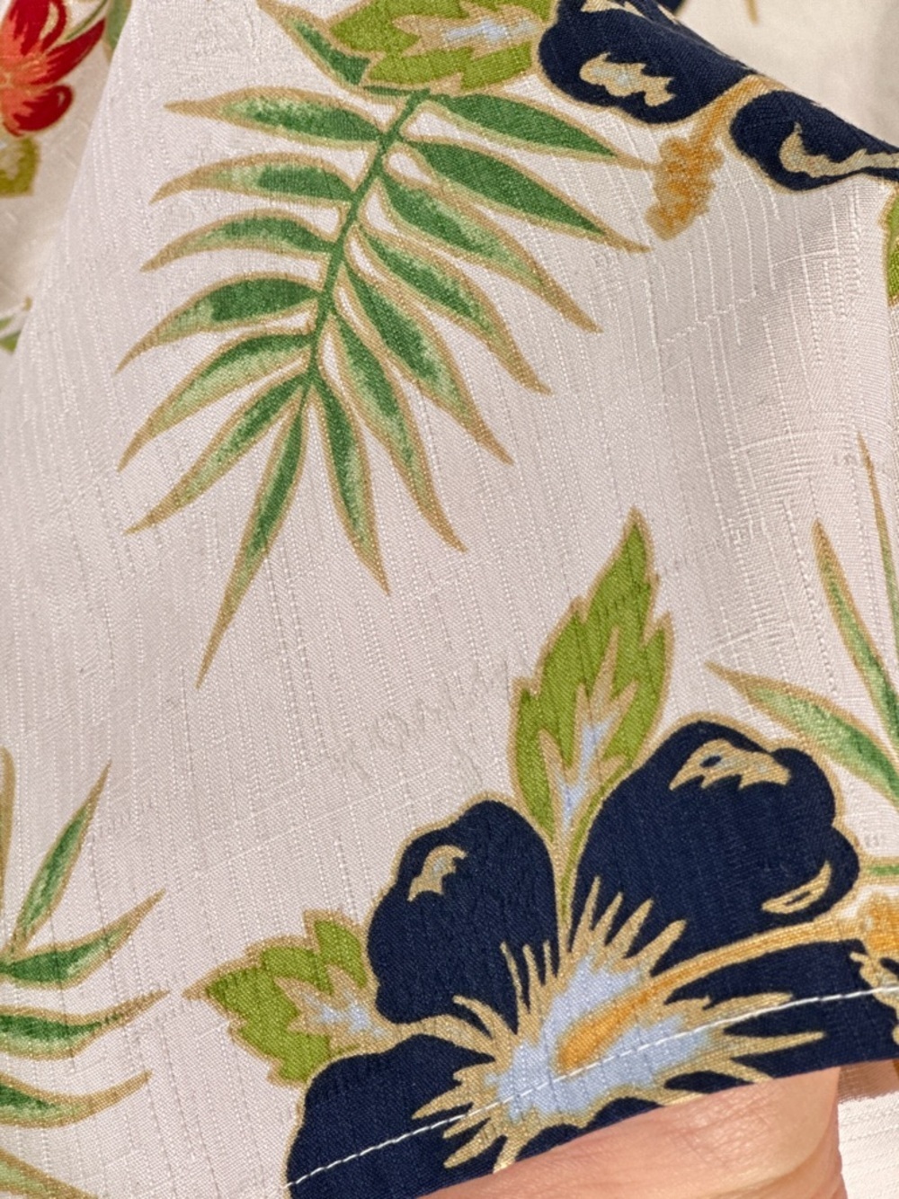 Tommy Bahama Sleeveless Button Down Jacquard Logo Tropical Silk Cream Navy XL - Picture 6 of 13